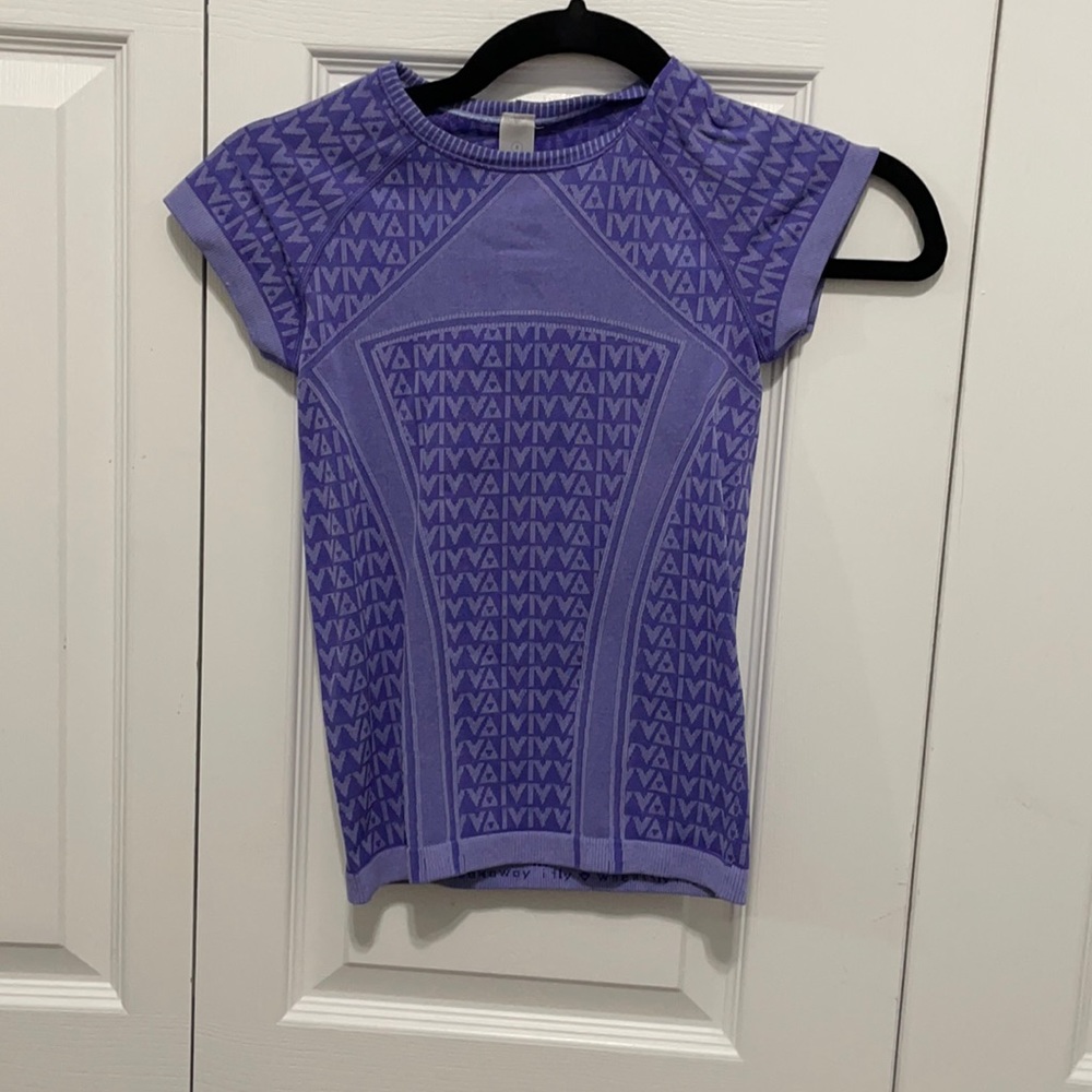 Purple Ivviva/Lululemon Swiflty Tech Girls Size 8